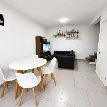 VENTA DEPARTAMENTO DUPLEX VILLA CARLOS PAZ 1 DORM PILETA COCHERA APTO CREDITO