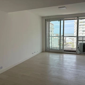 Venta departamento 3 ambientes con cochera vista al mar Royal Park La Perla