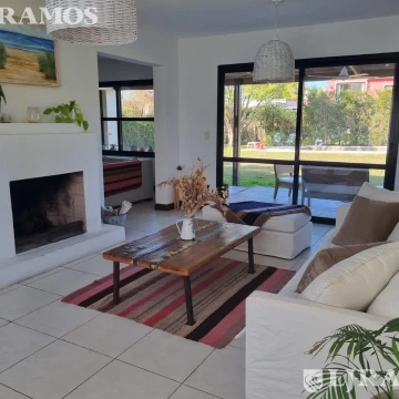 Muy linda casa alquiler mes de  Enero 2027 en Barrio Cerrado Los Ceibos- Rincon de Milberg - Tigre