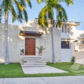 Casa en Venta Puerto Cancun Q Roo