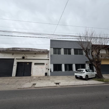 Depósito - 350 m2 - Wilde