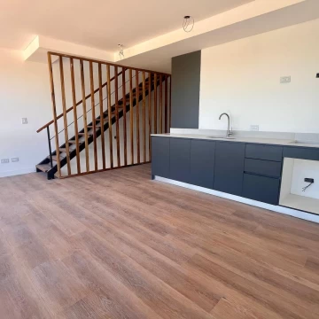 Departamento en venta triplex 2 amb.con terraza en Lagunita Nordelta