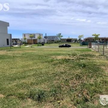 OPORTUNIDAD! LOTE EN VENTA EN PUERTOS/ ESCOBAR