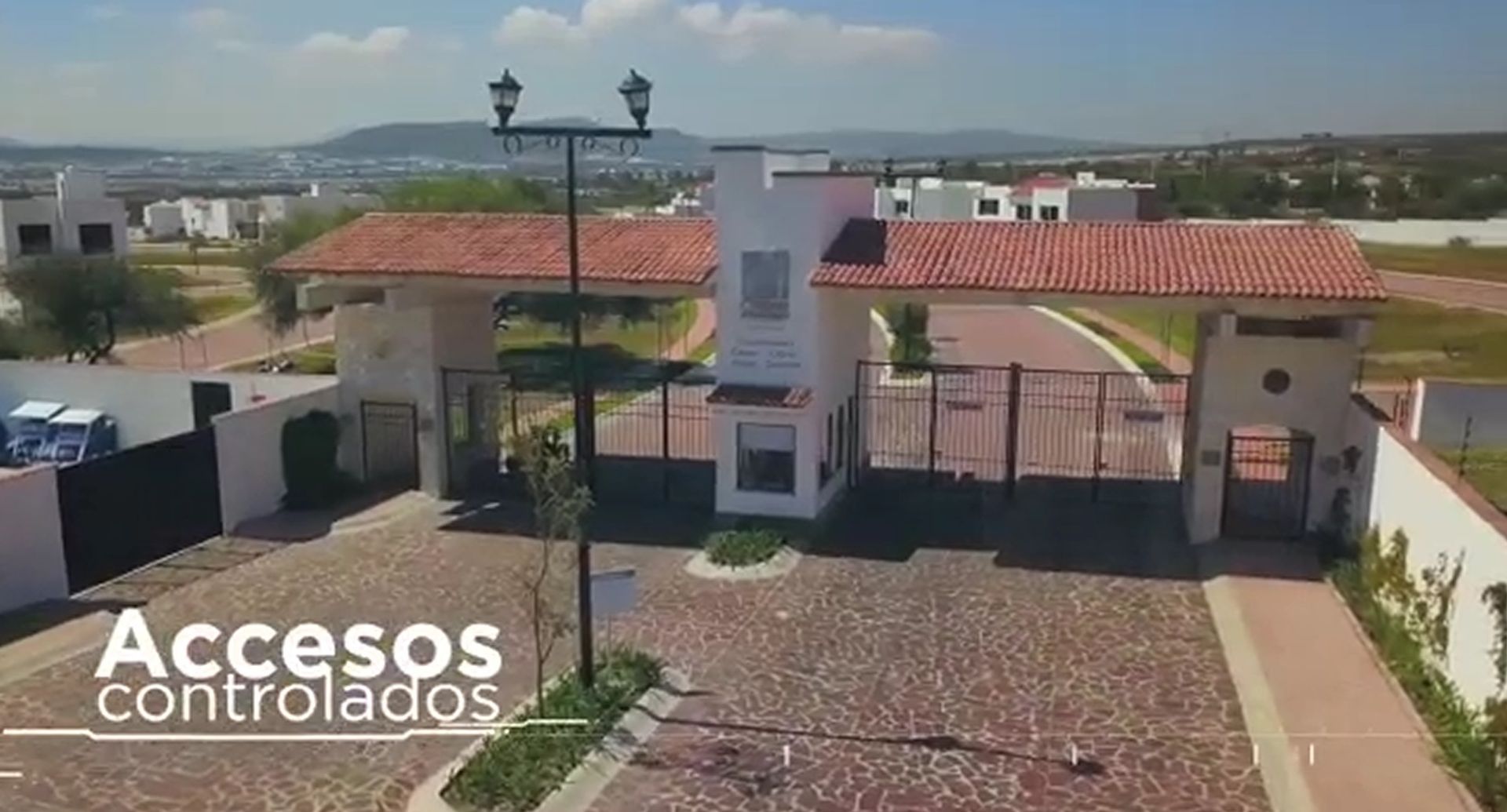 LOTES HABITACIONALES Y COMERCIALES 3.jpg