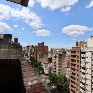 Departamento en  venta de 2 dormitorios con balcón en barrio Centro