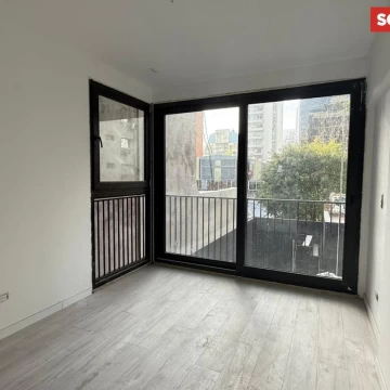 Departamento en Belgrano, 3 ambientes al contrafrente en alquiler.