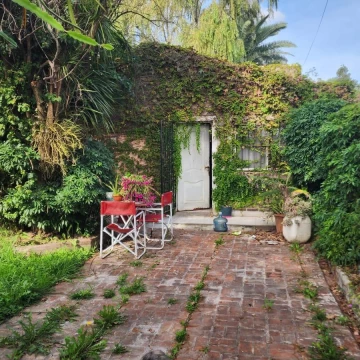 TERRENO EN VENTA EN DEL VISO EN INMEJORABLE UBICACION CON SALIDA A DOS CALLLES