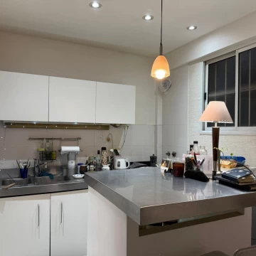 Venta Piso de 4 ambientes en Las Cañitas con 2 Balcones