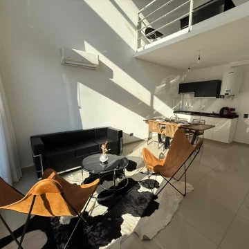 DUPLEX CON TERRAZA PROPIA