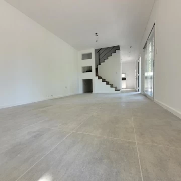 Casa en  venta  3 dormitorios en Funes -  Gobernador Vera y Saldias