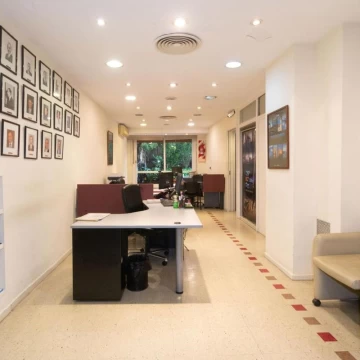 Oficina Corporativa 522 m² Totales | Patio Exclusivo 257 m² | Entrada Independiente | Recoleta
