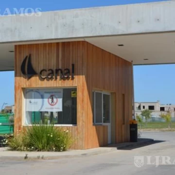 LOTE AL RÍO DE 562 M2 - CON AMARRA -  EN VENTA EN EL CANAL- VILLANUENA