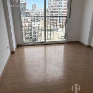 Departamento de 3 ambientes co cochera en excelente ubicación