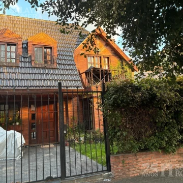 Casa en Venta Florida 4 ambientes -