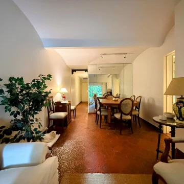 VENTA DEPARTAMENTO 5 AMB TIPO CASA CON JARDIN