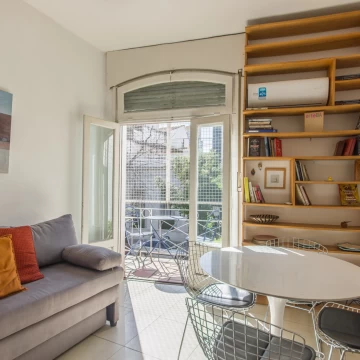 VENTA DE DEPARTAMENTO 2 AMBIENTES C/BALCÓN AL FRENTE EN PALERMO C.A.B.A.