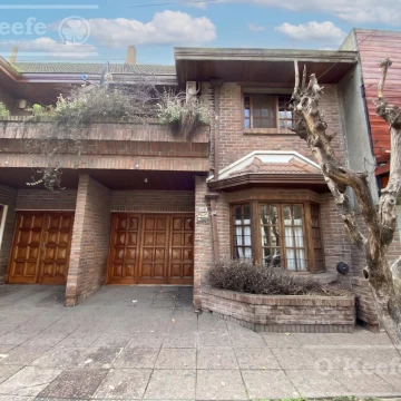 Duplex 4 ambientes en Venta- Quilmes- Plaza Conesa