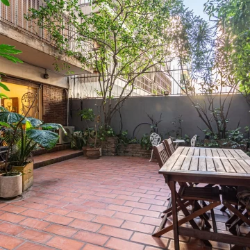 Super silencioso! 3 amb c/ dependencia + Patio de 45 m2