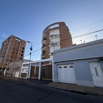 Juan B Justo Nº367 PB