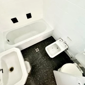 1787855233.jpg