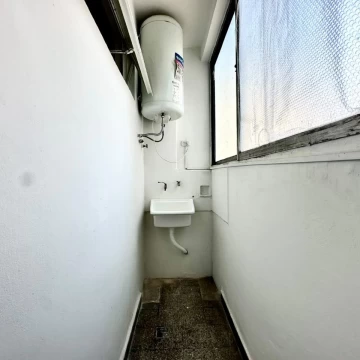 1787855234.jpg