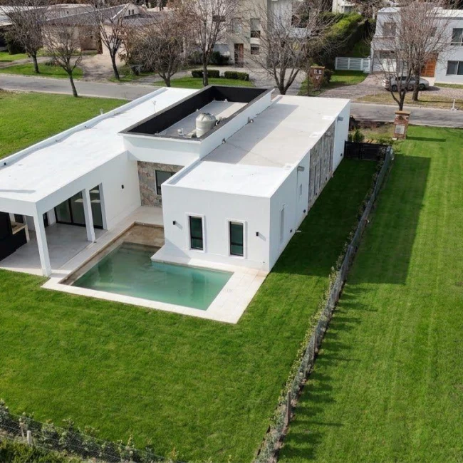 Casa 5 ambientes a estrenar en  Barrancas de Iraola, Hudson, Berazategui