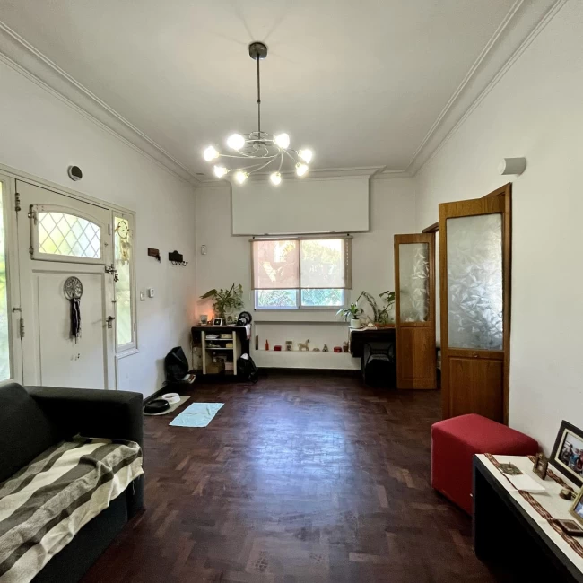 CASA VENTA 3 AMB EL PALOMAR CON PATIO COCHERA APTO CRÉDITO