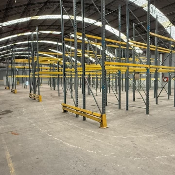 Galpón de 1500 m2 - Garin