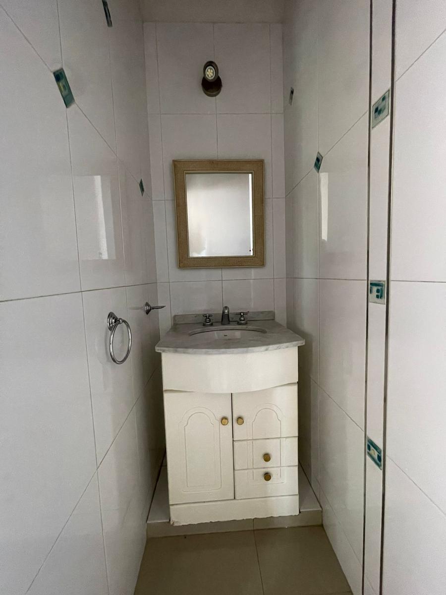 ante baño planta alta