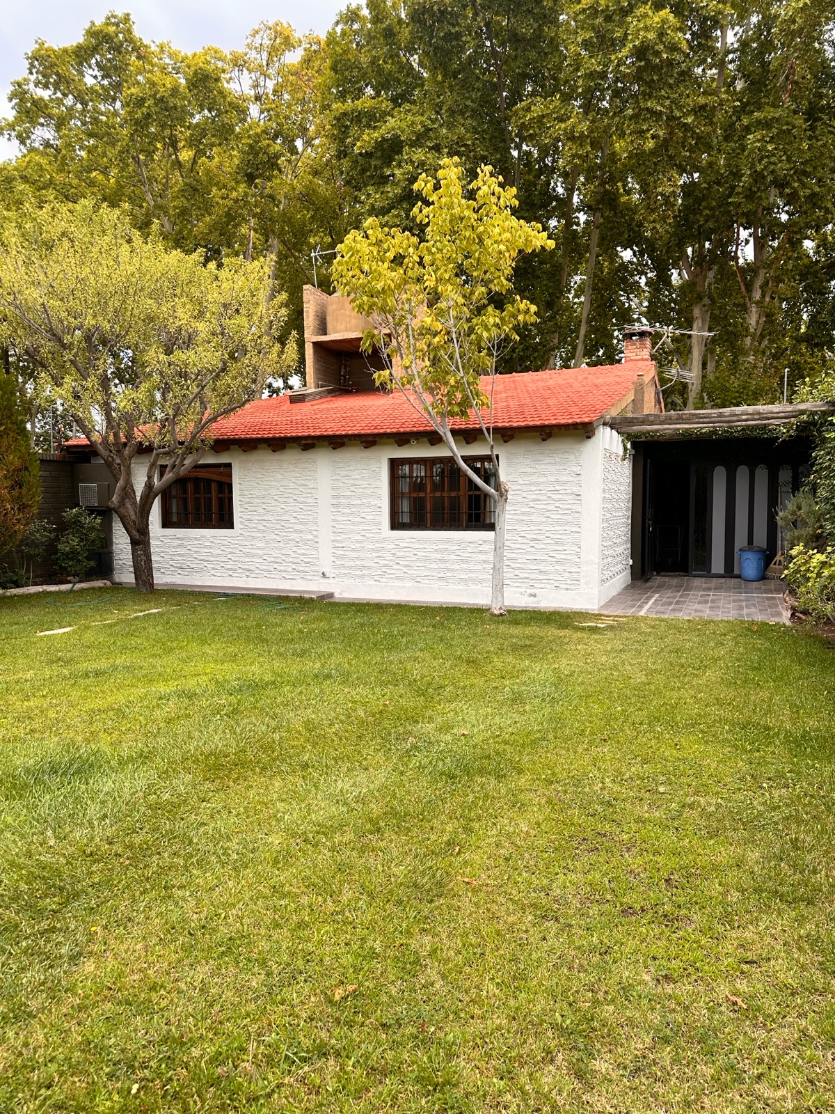 VENTA CASA CON PILETA Y QUINCHO EN LUJAN DE CUYO - 5