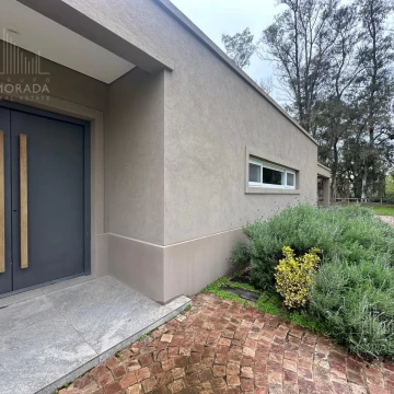 Venta Chacra a estrenar 5 ambientes Parque Riego Arboleda 