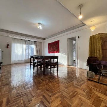 DepartamentoDepartamento 5 ambientes con Patio en Villa Crespo