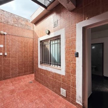 Ov. Lagos 5206 - Depto. De Pasillo De 1 Dormitorio En Alquiler - Rosario