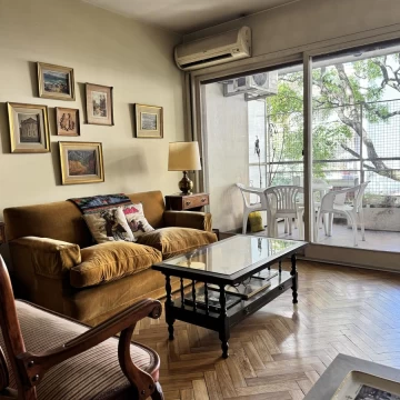Venta 4 ambientes con balcon aterrazado y cochera fija en pb, 84m totales
