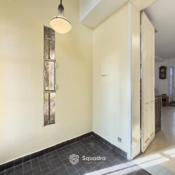 1787933572.jpg