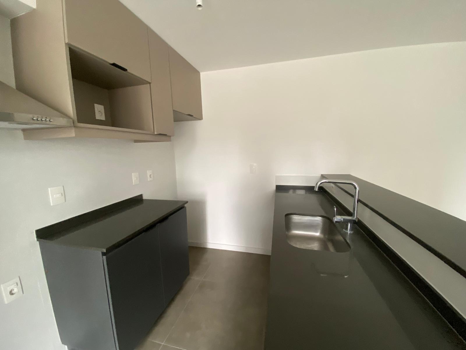 Cocina con Campana y Barra