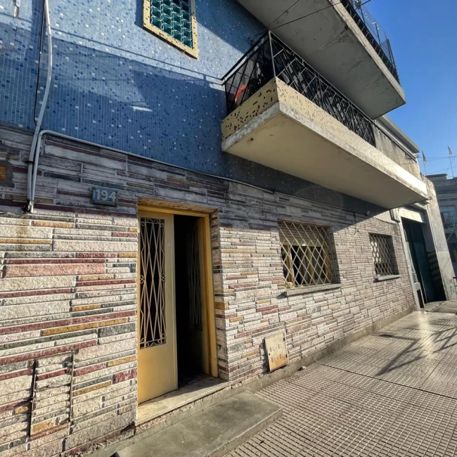 VENTA PH 3 AMBIENTES LA BOCA CABA  ACEPTA PERMUTA