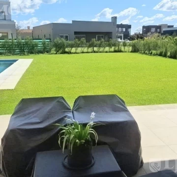 Casa en Puertos del Lago