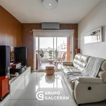 Venta de Departamento en Coghlan - 3 amb con cochera fija y balcon aterrazado