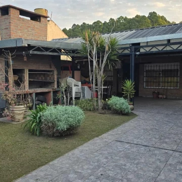 VENTA, Casa, PH, Lomas De Zamora, multifamiliar, 2 casas, jardin, quincho, cochera, 3 ambientes
