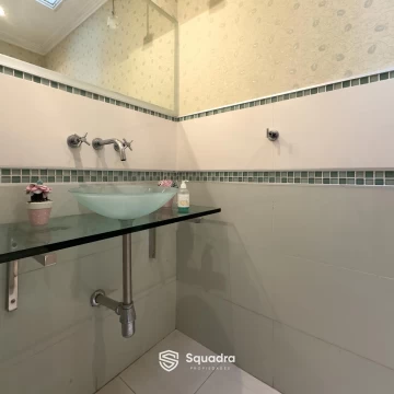 1787944373.jpg