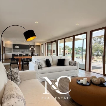 Casa en venta en Costa Esmeralda fondo libre al polo gas natural 5 dormitorios