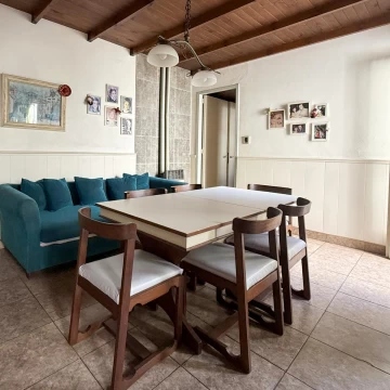 VENTA PH - 2AMB - C/PATIO Y PARRILLA -  VILLA URQUIZA 