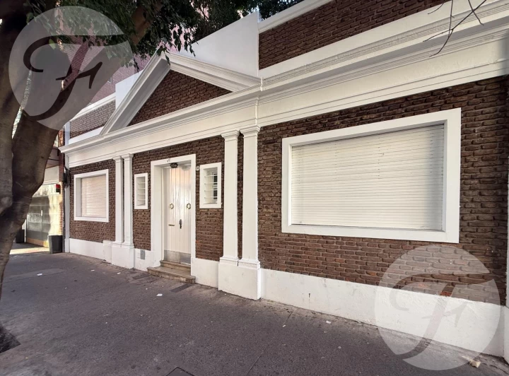 PH 2 Ambientes en Planta Baja – Belgrano R – Juramento al frente, a metros de Av. Crámer