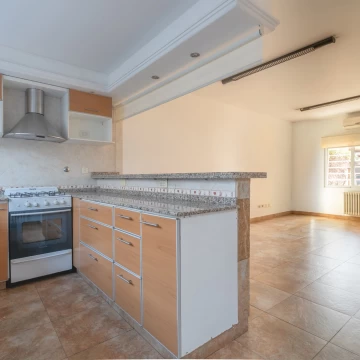 Excelente Triplex de 3/4 ambientes con cochera y patio ubicado en Aldo Bonzi