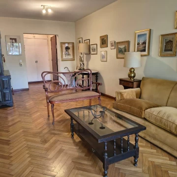Venta 4 ambientes con balcon aterrazado y cochera fija en pb, 84m totales