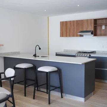 LAS ÁGUILAS, ESTRENA DEPARTAMENTO CON BALCÓN EN HÁBITA CAPITAL