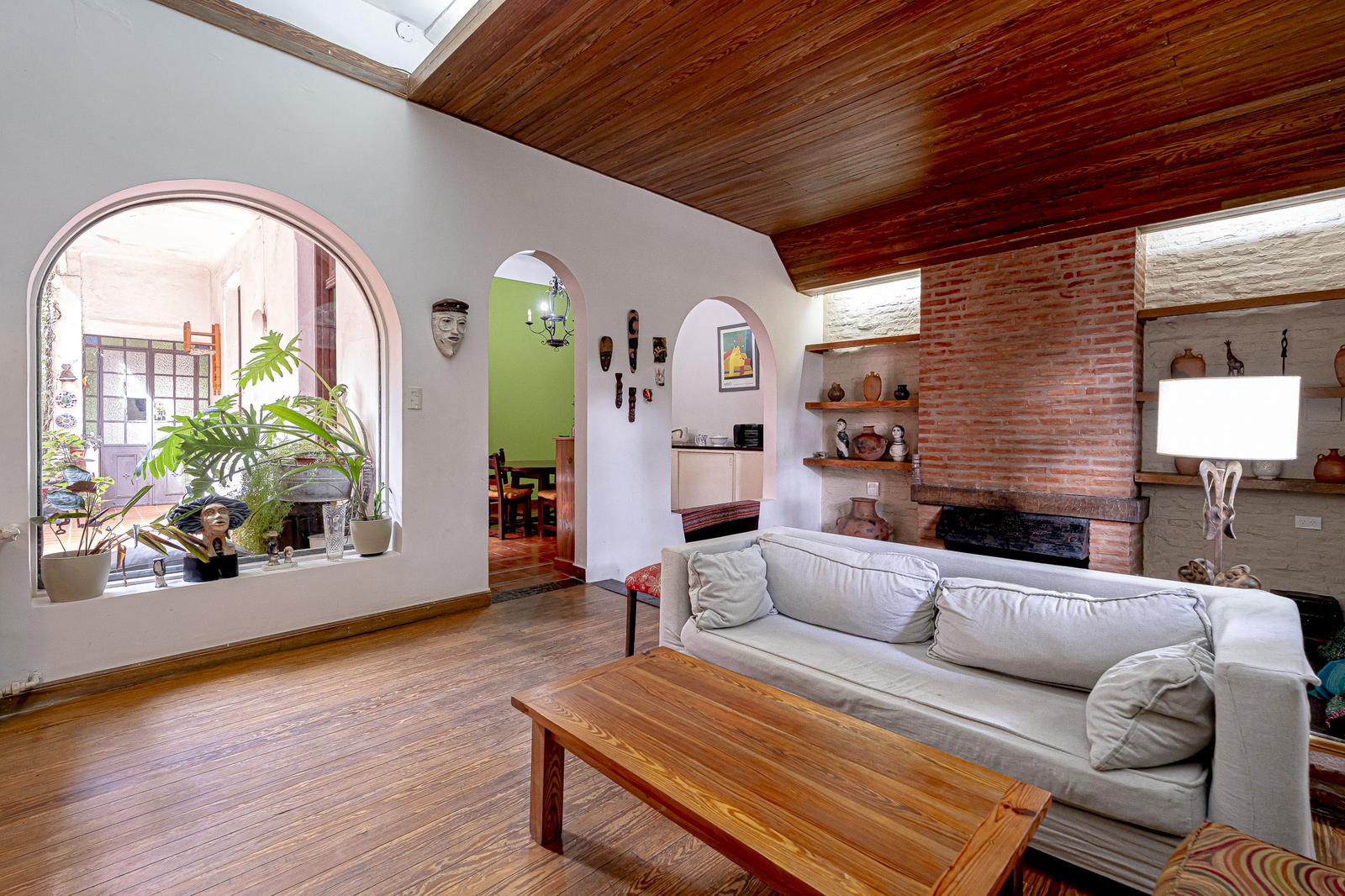 Casa de 5 dormitorios en Villa Ortúzar, foto 2