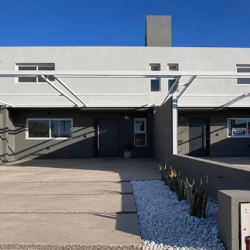 VENTA - Duplex de 3 dormitorios en Docta parque