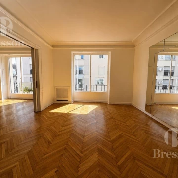 Departamento de 7 ambientes en Recoleta